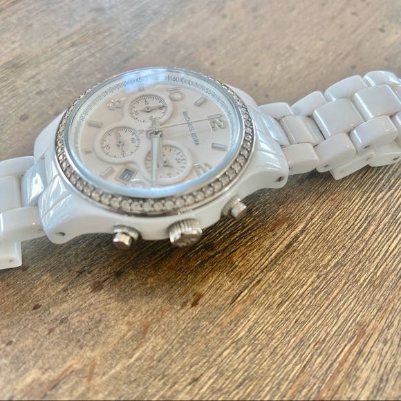 Michael Kors Runway Ceramic White Watch - Picture 6 of 10